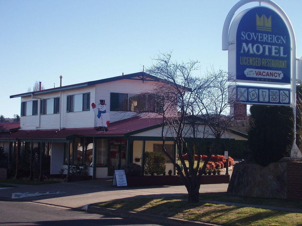 Redhill Cooma Motor Inn Buitenkant foto