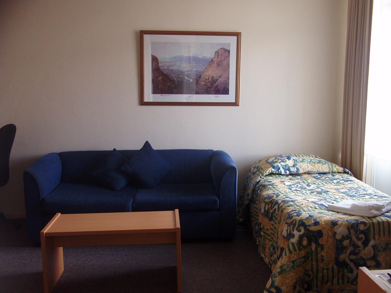 Redhill Cooma Motor Inn Buitenkant foto