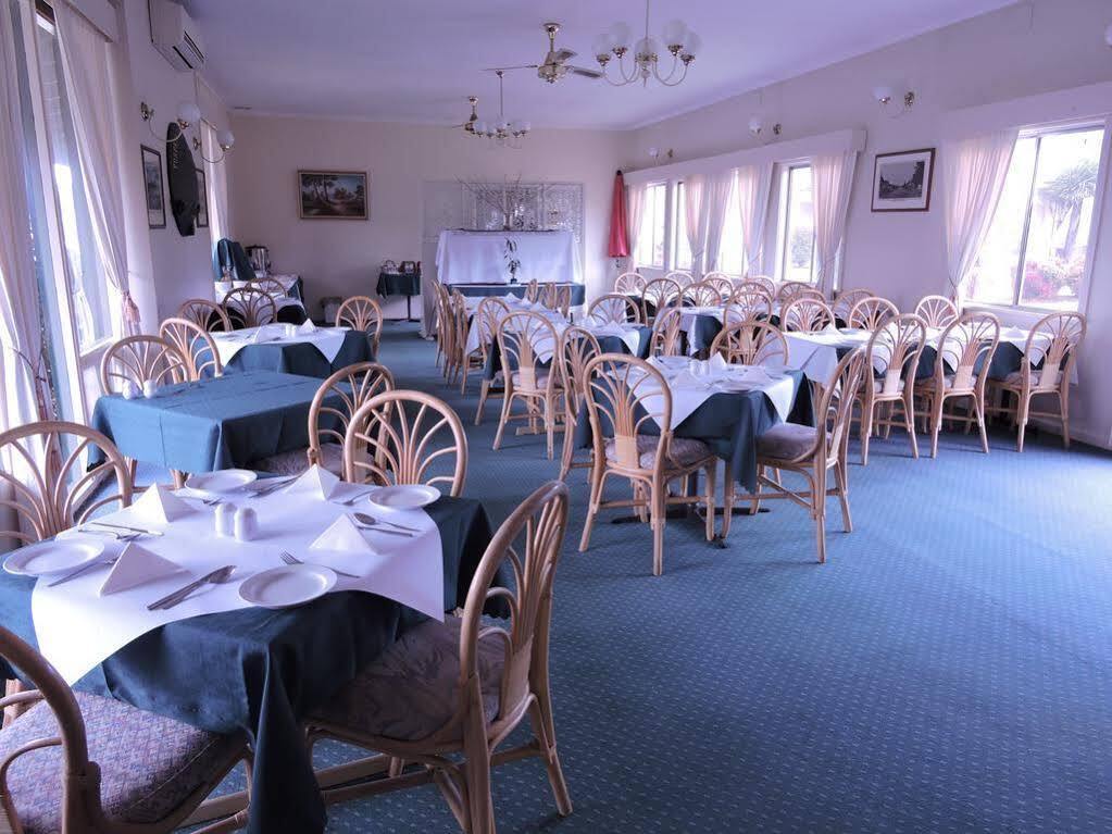 Redhill Cooma Motor Inn Buitenkant foto